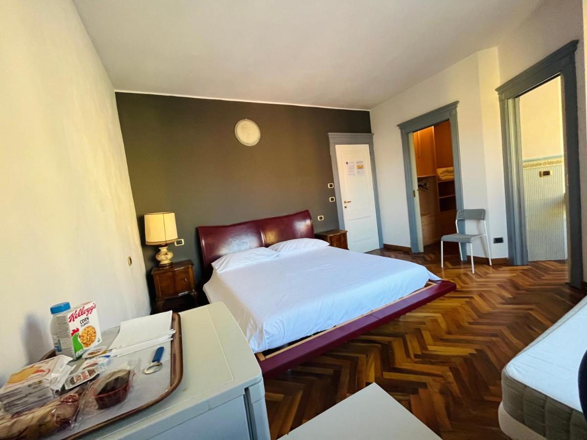 Viale Manzoni Hotel Sassuolo Exterior photo
